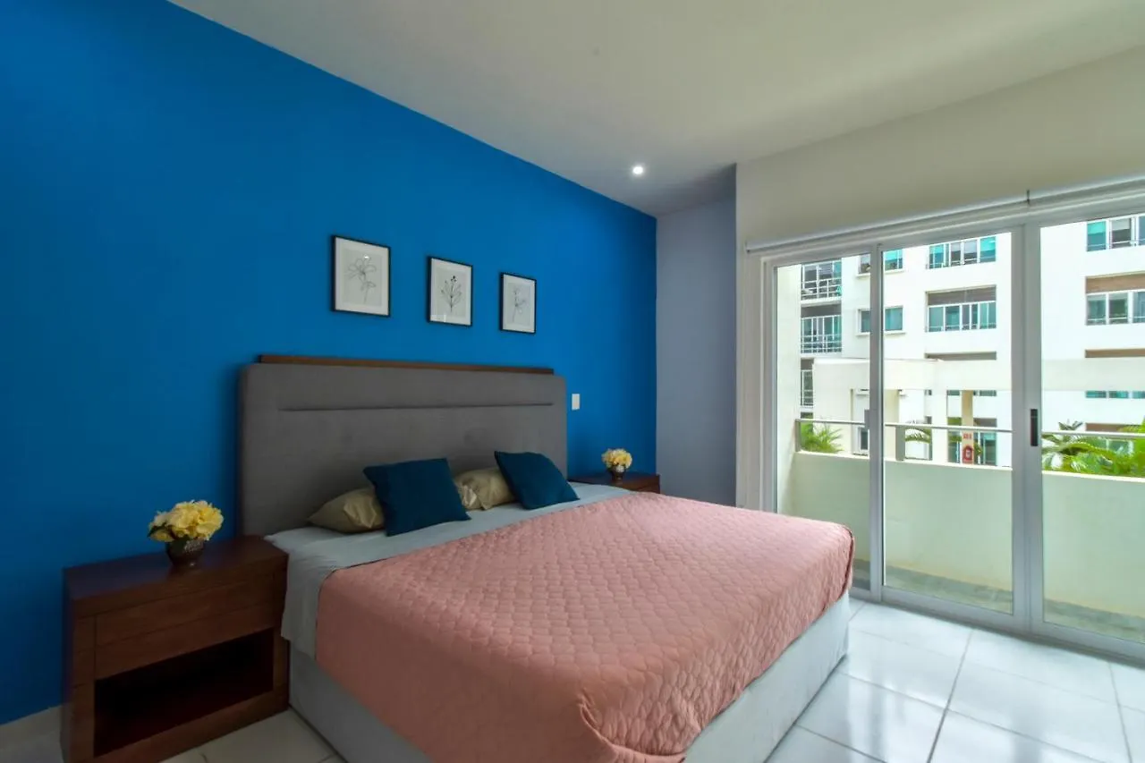 Apartment Quinta Spring, Cancun Mexico