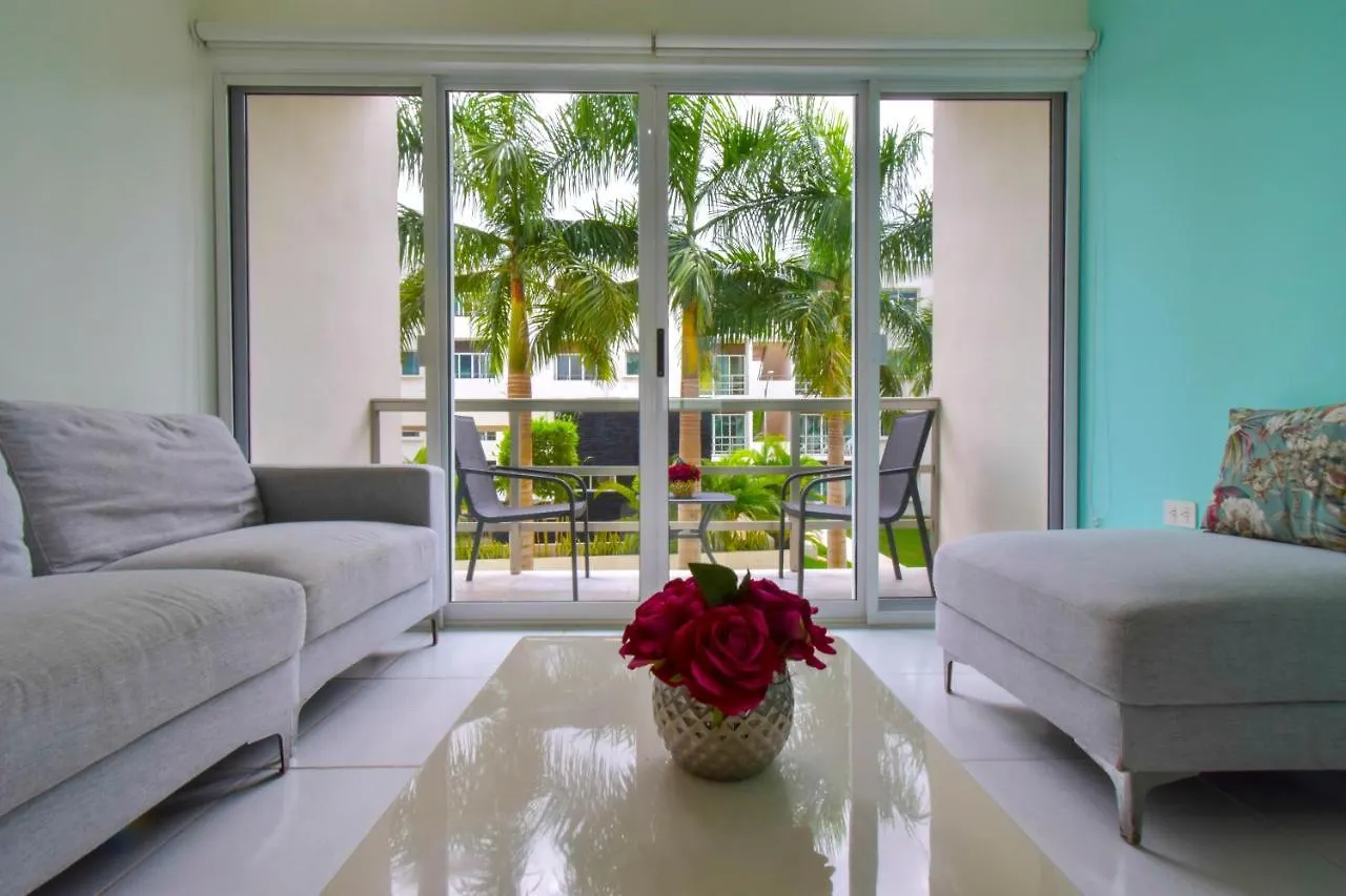 Apartment Quinta Spring, Cancun Mexico